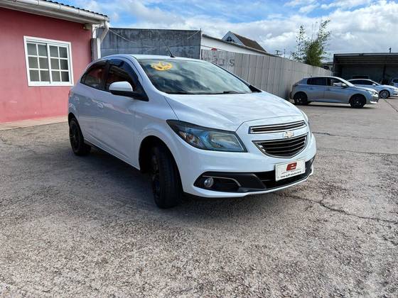 CHEVROLET ONIX 1.4 MPFI LTZ 8V FLEX 4P MANUAL